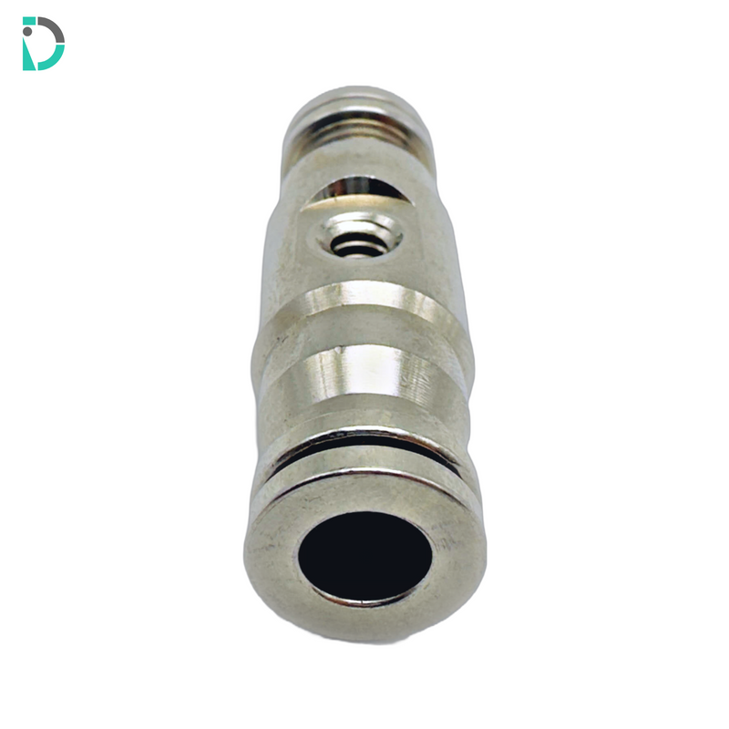 Load image into Gallery viewer, Tapped Straight Union Push-In Fitting - 1/4" with 10-24 Tapped Thread for misting systems
